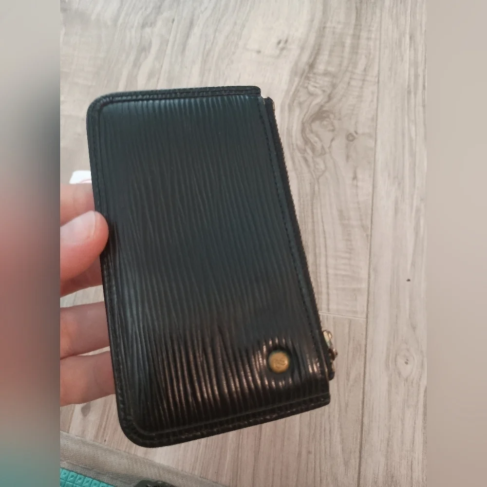 LOUIS VUITTON Epi Pochette Cles Coin Purse Black